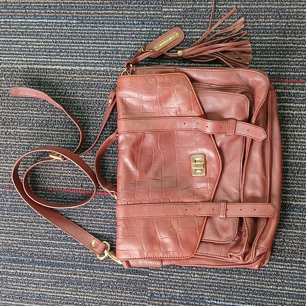 Cynthia Rowley Beautiful tan leather Purse/ laptop bag - Picture 3 of 10